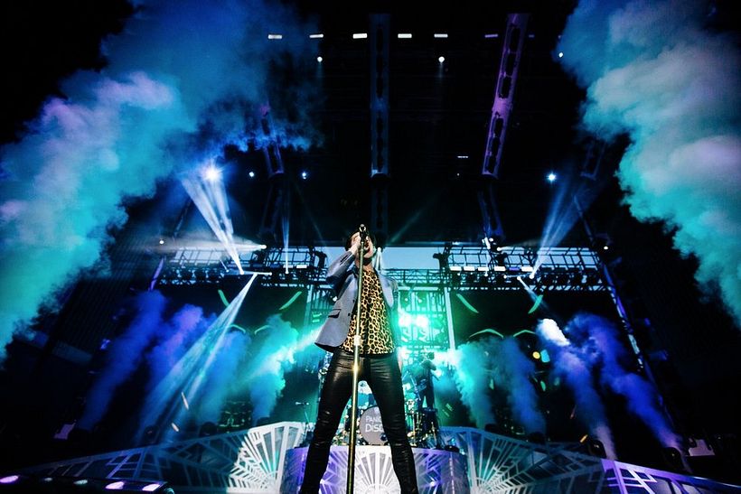 PANIC! at the Disco "Emperor's New Clothes" visuals 7