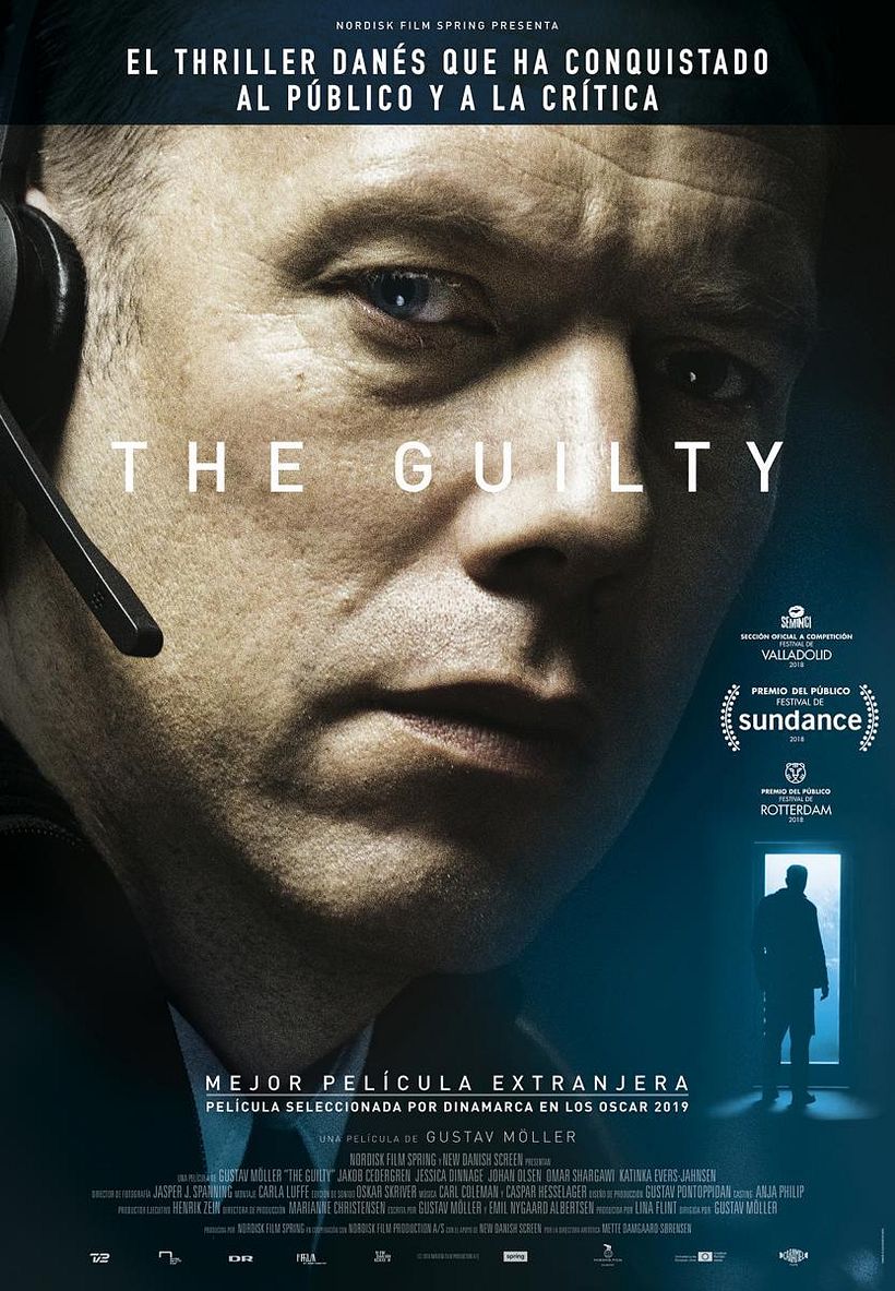 Julio recomienda mirar la película The Guilty para comprender cómo escribir dialogo que describan espacios visuales.