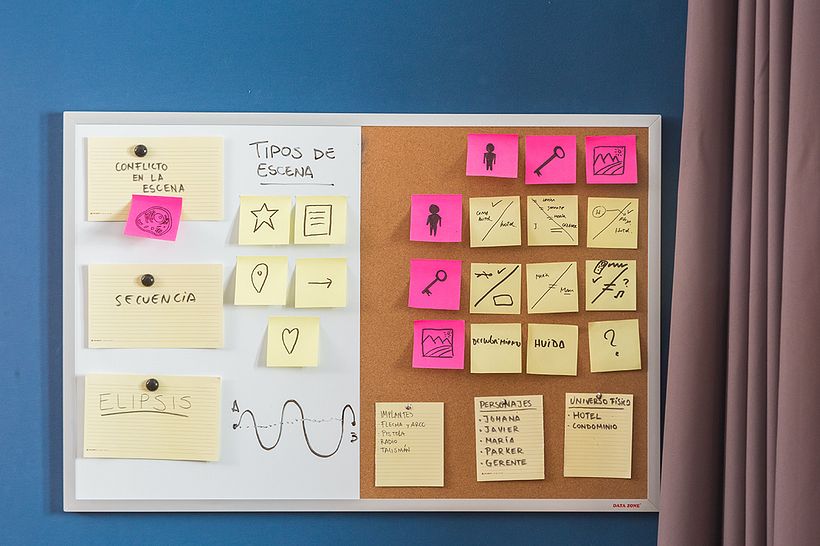 Julio tiene una metodología propia que puedes aprender en sus cursos de Domestika.