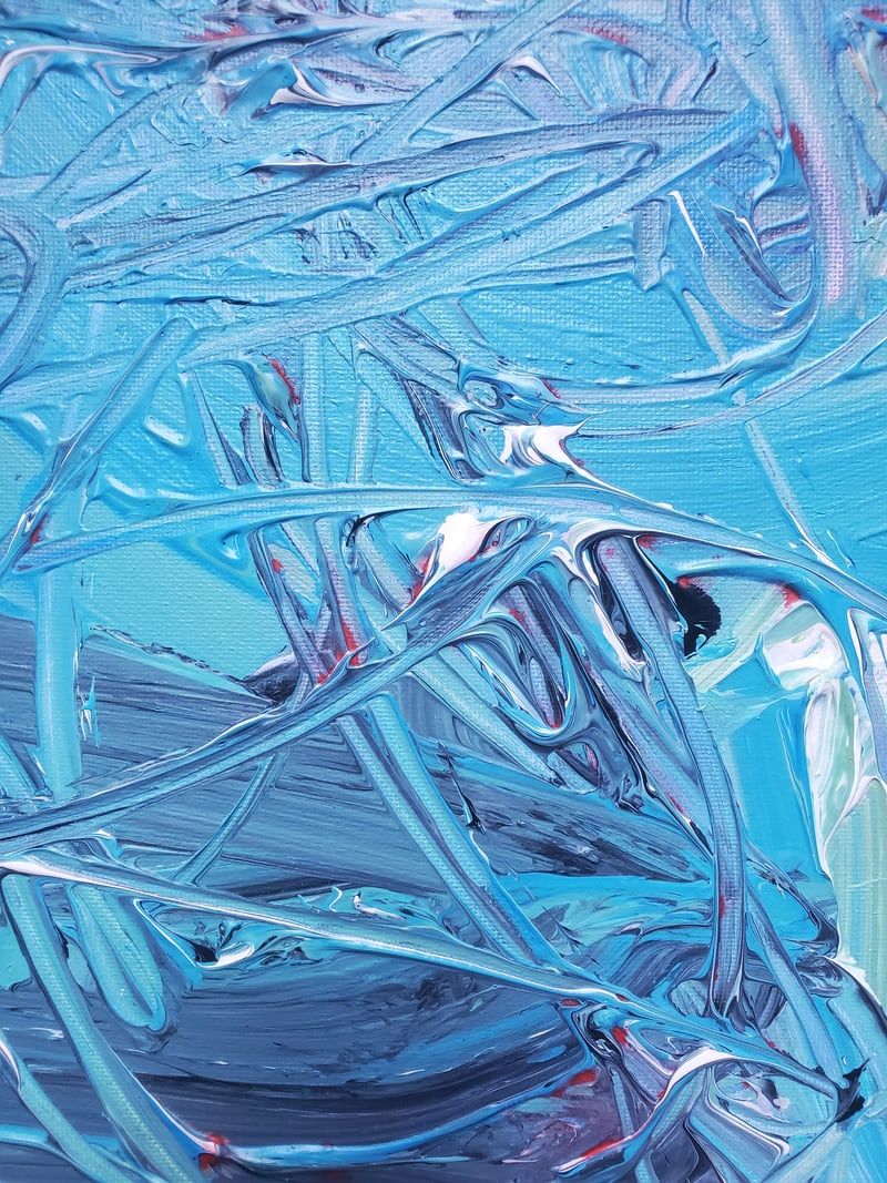 El ceruleo es el cielo diáfano en un día de verano, pero también representa un futuro brillante y despejado. Foto: Unsplash.