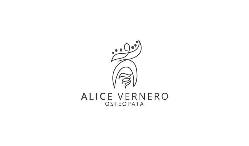 Il mio progetto del corso: Design di loghi per brand identity 5