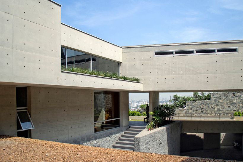 Casa en la ladera II, de Cynthia Watmough