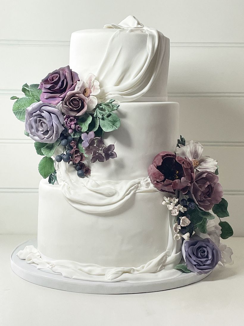 My project in Sugar Flowers for Cake Designs course 2