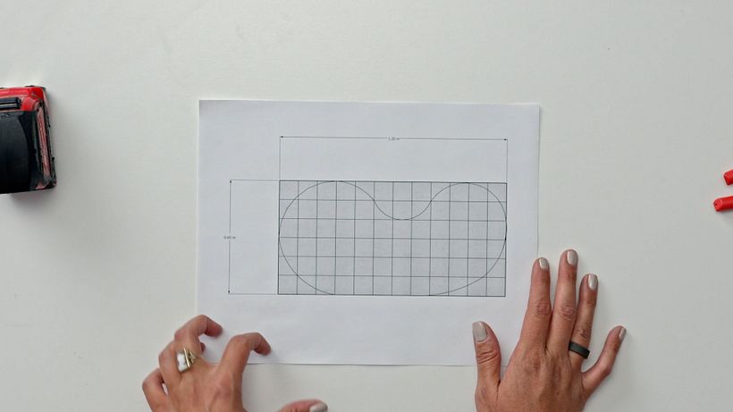 Usa tu plantilla como guía para escalar el diseño.