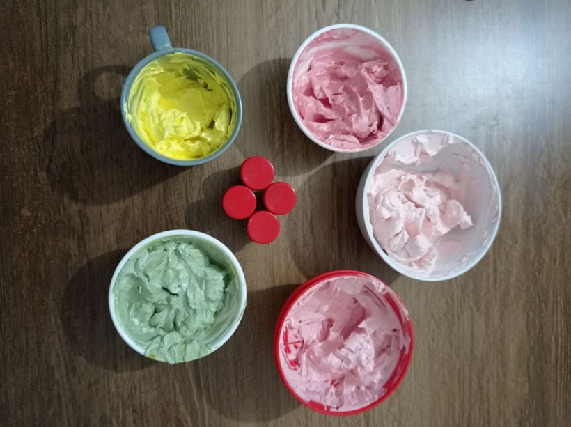 Mi Proyecto del curso: Flores de crema de mantequilla para cake design 1