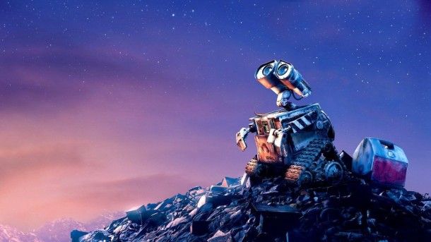WALL·E es amarillo para parecerse a un tractor y muchos escenarios tienen un tinte rosado. Crédito de Disney/Pixar.