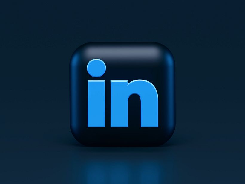 LinkedIn es una de las mejores herramientas para generar contactos, asegura Marko. Foto vía Unsplash.