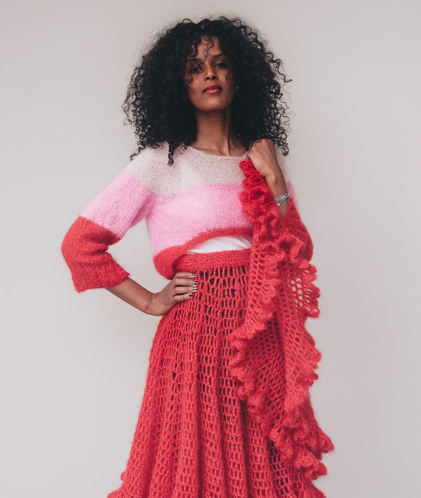 Knitted crop top + filet crochet skirt