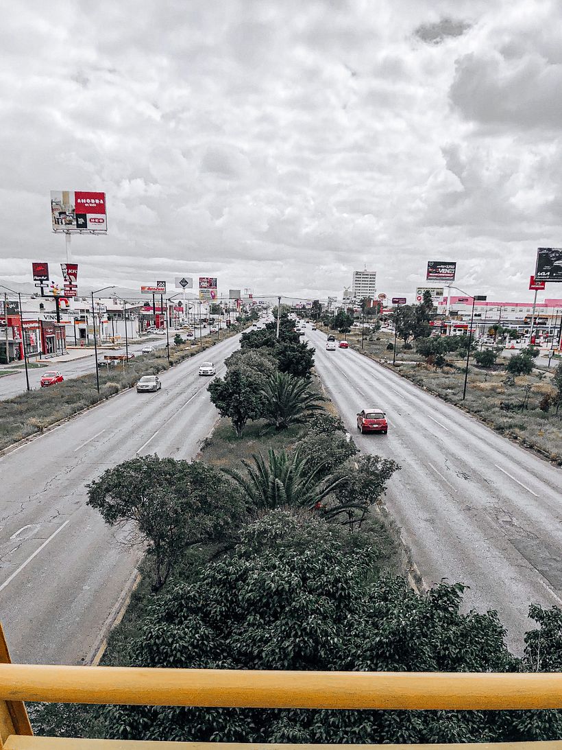 Carretera 57 y edificios - Fotografi