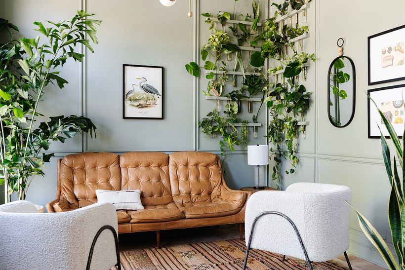 Evergreen Fog aplicado a un living. Sherwin Williams