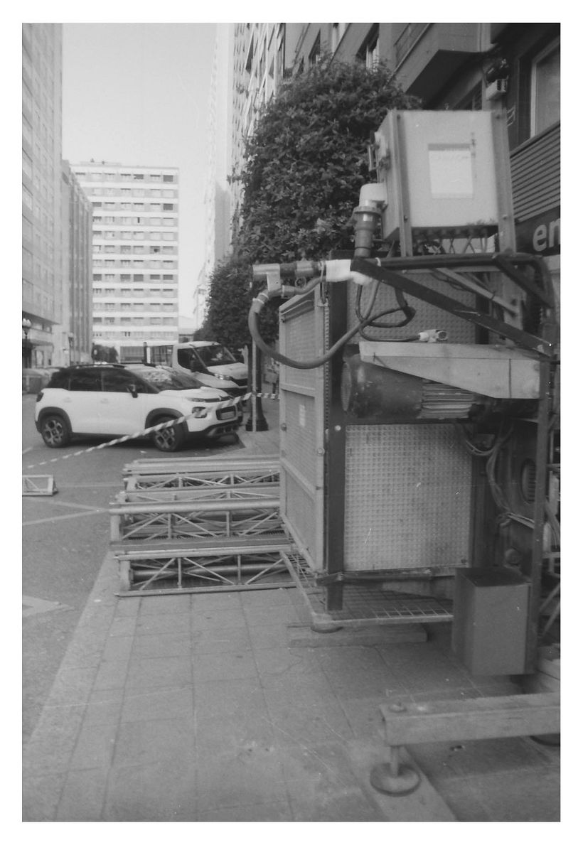 Gijón - Adrián Vallesa - Kodak Tri X - Zenit 11 