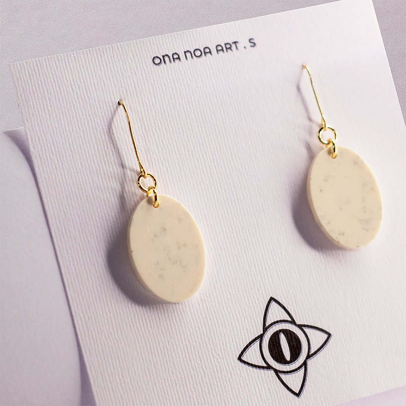 Mi Proyecto del curso: Diseño de joyería en resina 4