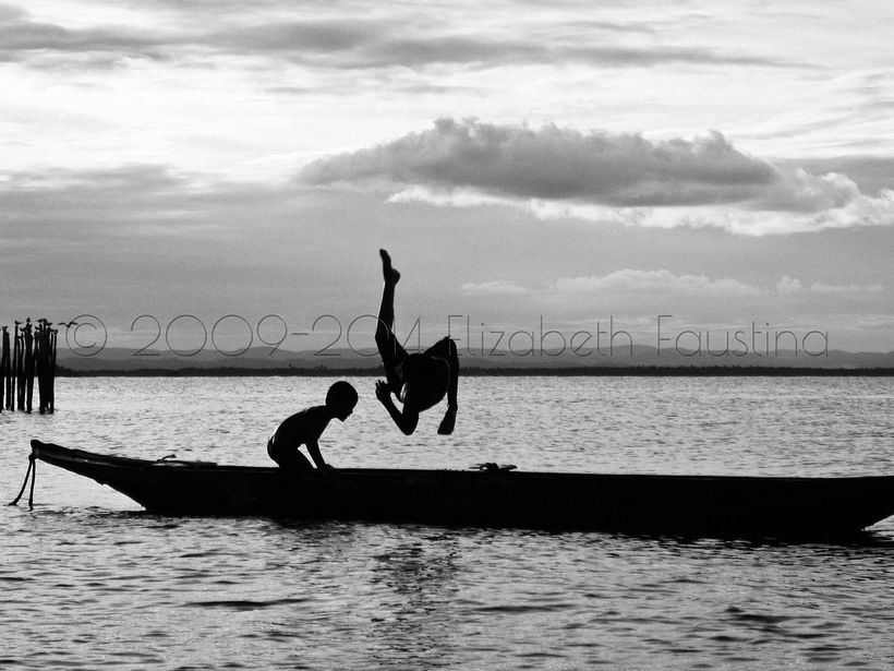 InstávelEquilíbrio-Elizabeth Faustina