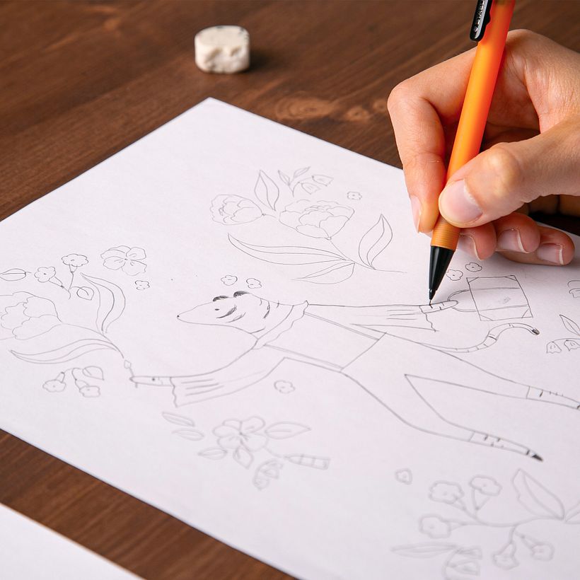 Sketching the composition in pencil first !