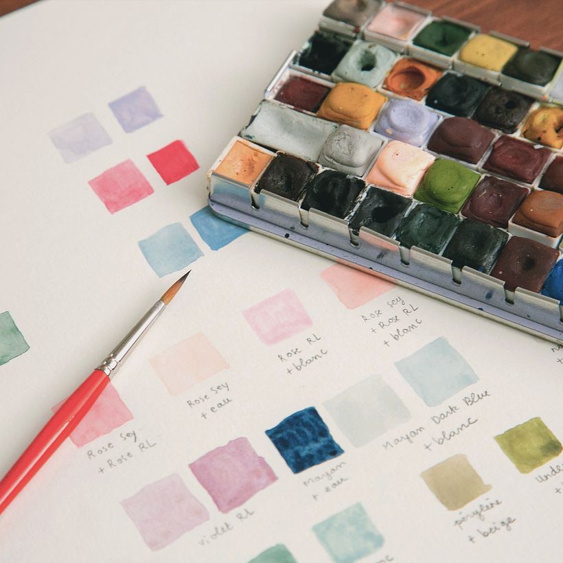 Picking a colour palette - so many beautiful shades to choose from. It's one of my favourite parts of the process 🥰