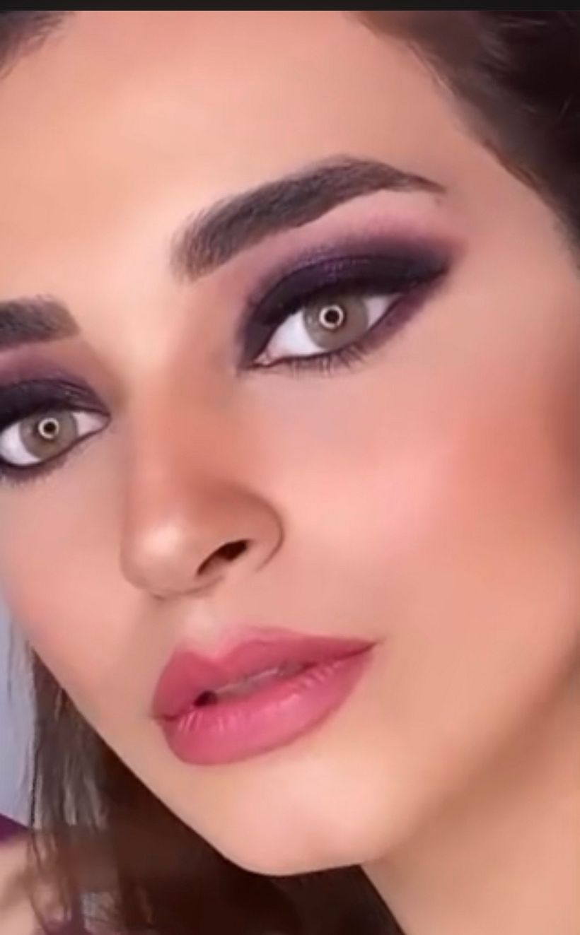 My project in Introduction to Professional Makeup Techniques course 1