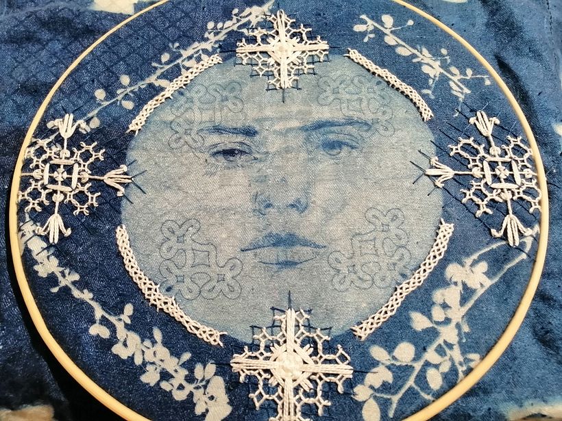 Mi Proyecto del curso: Bluework: cianotipia y bordado 10