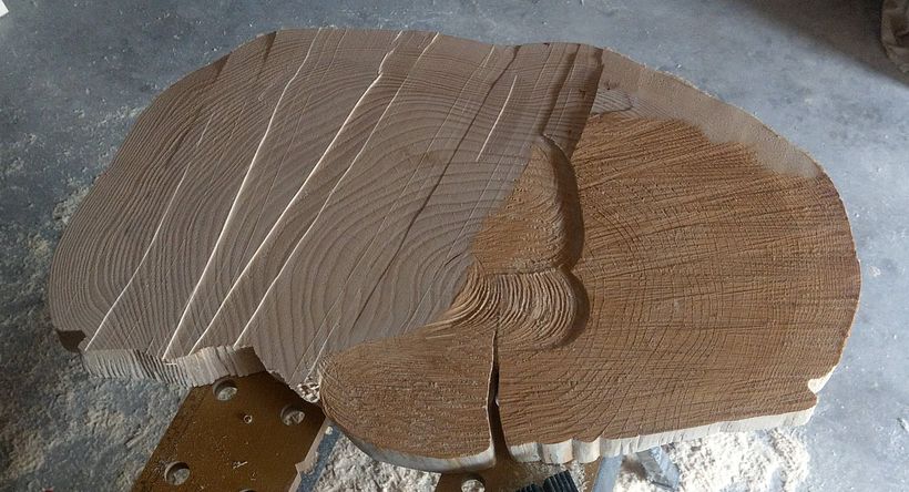 Tavolino in legno di pino 1