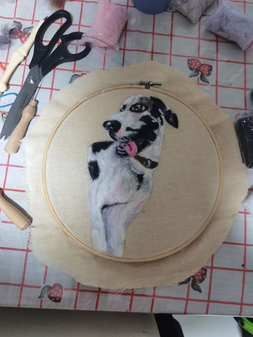 Mi Proyecto del curso: Needle felting: crea retratos con lana 2