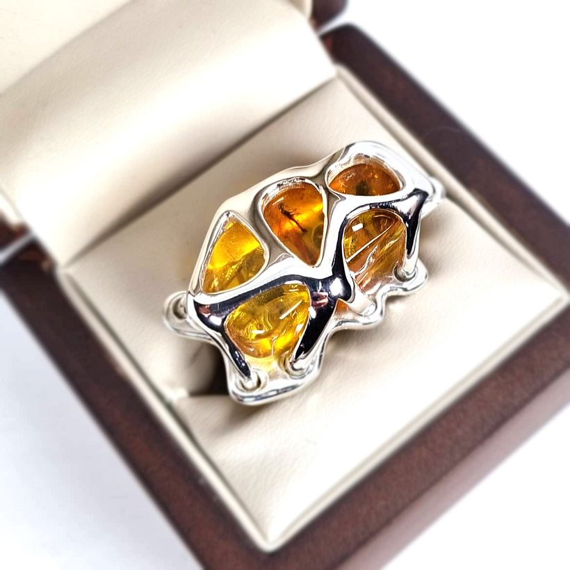 Anillo Ambar