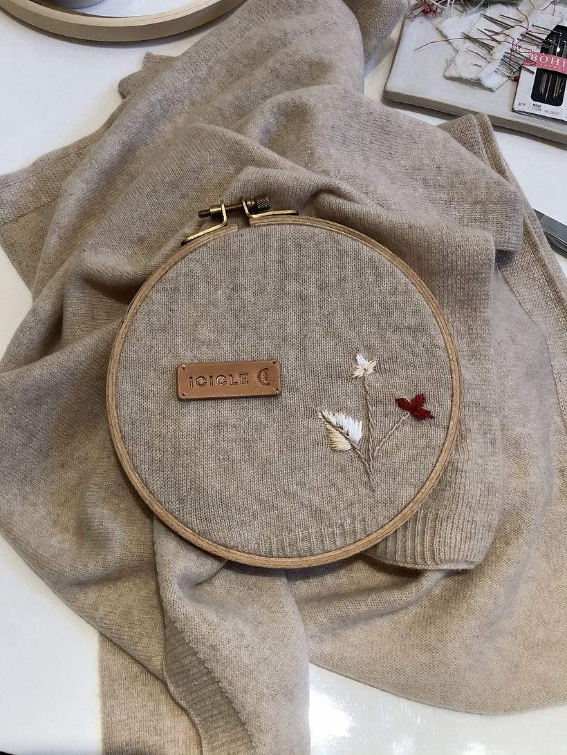 Personnalisation d'écharpe en cachemire pour la marque Icicle 3