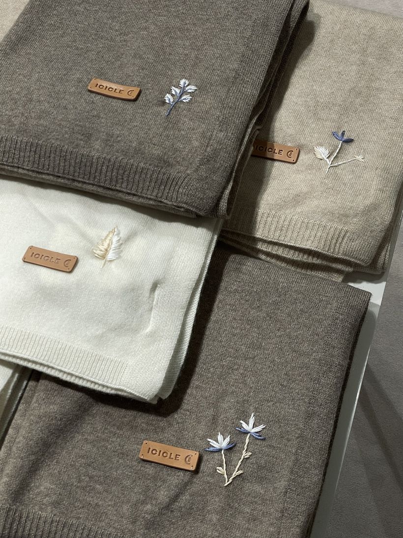 Personnalisation d'écharpe en cachemire pour la marque Icicle 7