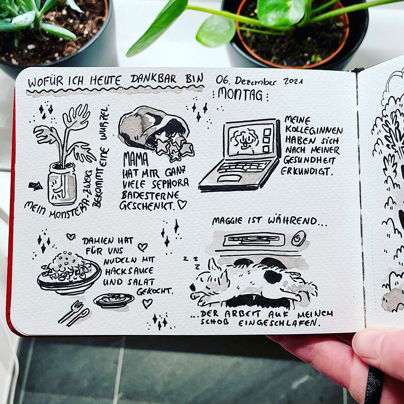 I think I had the most fun drawing these gratitude pages.