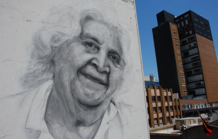 'Chabelita' el street art de Jorge Rodriguez-Gerada en Monterrey, México.
