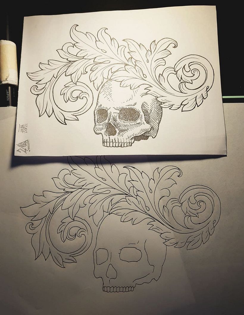 1 - creazione tattoo assemblato con le varie reference 2 - ripasso linee principali con la tavola illuminata