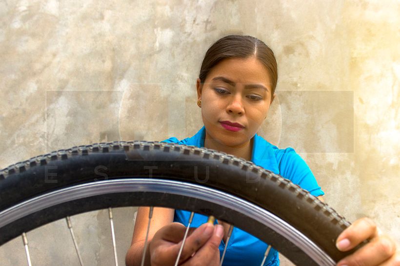 Sesión de mecánica de bicicleta