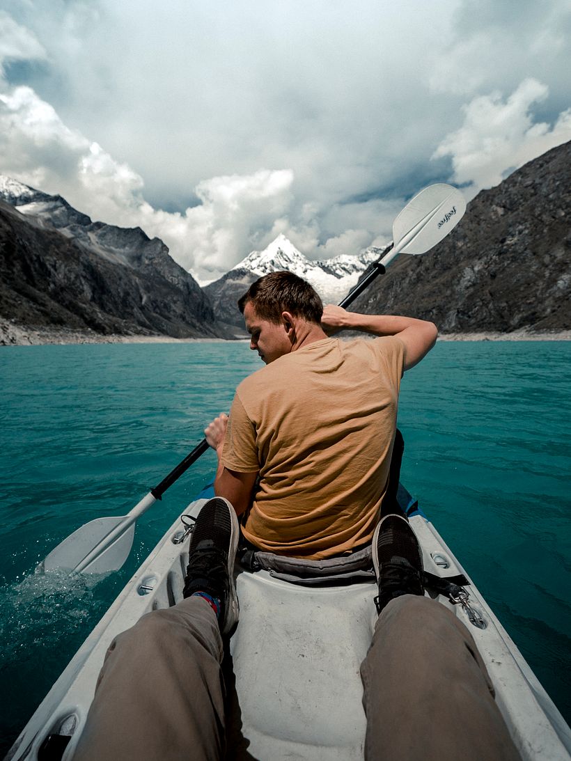 Kayak en Laguna Parón