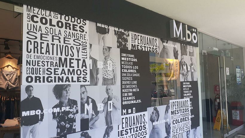 Aterrizaje creativo: Manifiesto en el empapelado de tiendas. Propiedad: MBO/Exebioteam
