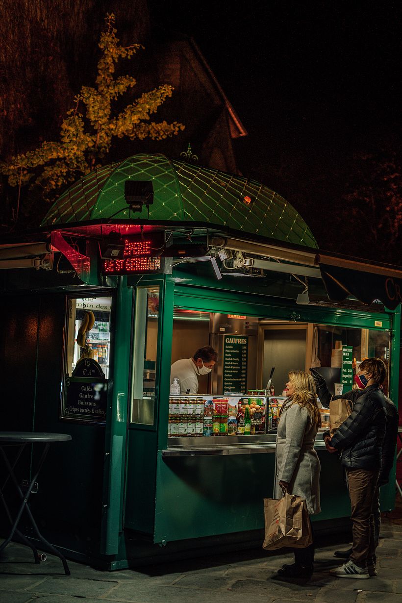 One day in Paris 17