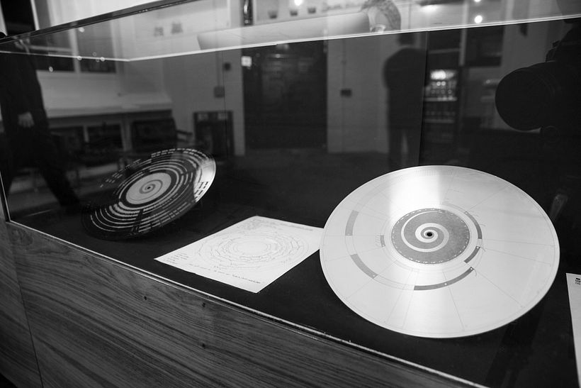 OddityViz – a visual deconstruction of Space Oddity by David Bowie 3