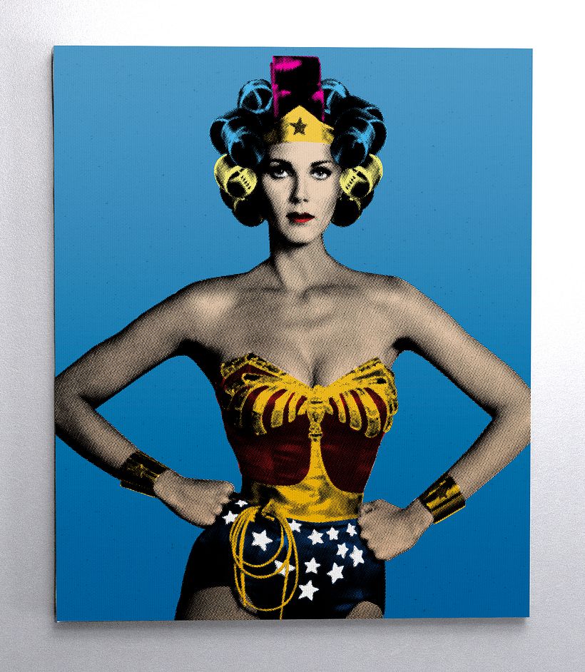 WONDER WOMAN CON ROLOS - Hand Pulled screen print and painted on Canvas.