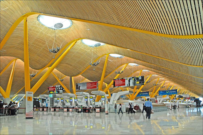 Madrid-Barajas Airport T4. Photo credit: Jean-Pierre Dalbéra, CC BY 2.0 via Wikimedia Commons.