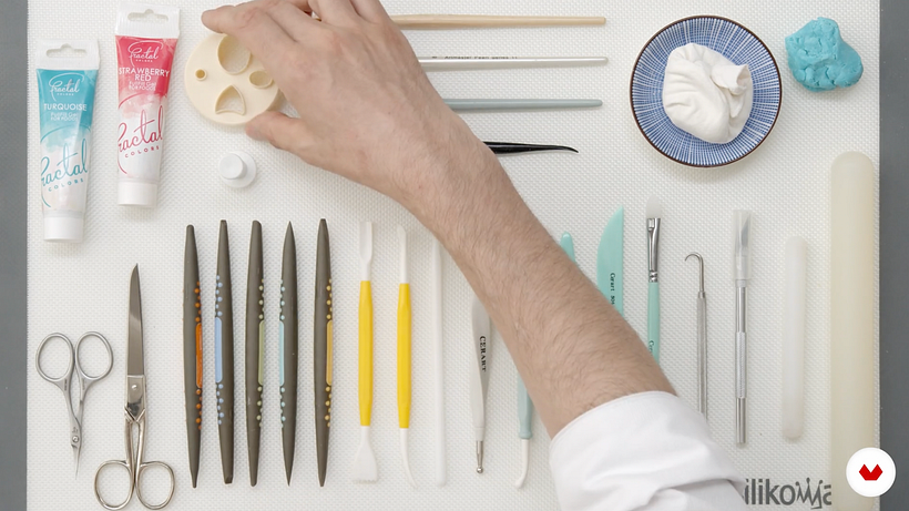 Los moldes para cortar pueden ayudarte a crear de manera rápida distintas formas para tus personajes. 