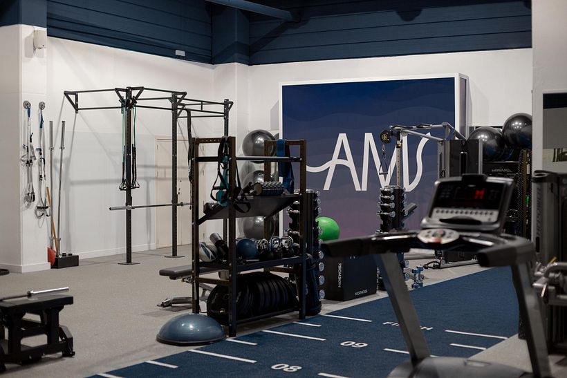 DISEÑO CENTRO MÉDICO DEPORTIVO AMS 15