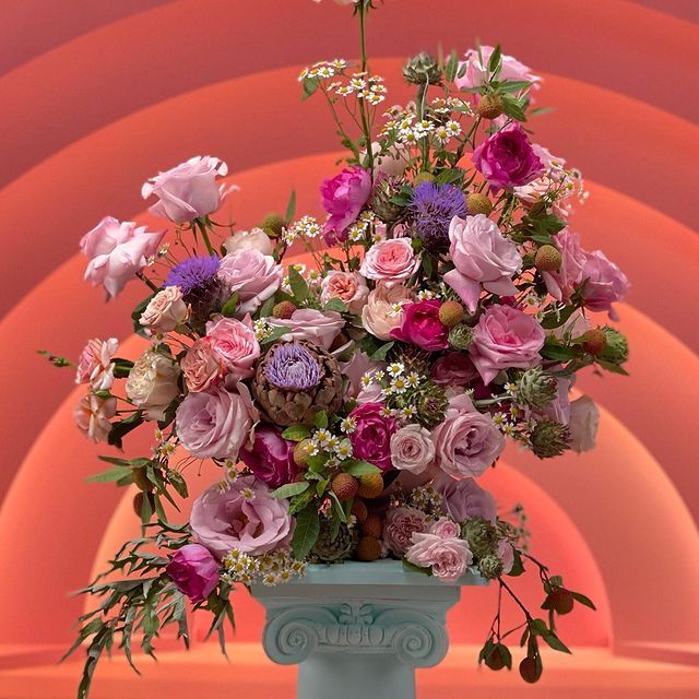 Image from @bloomandplume on Instagram.