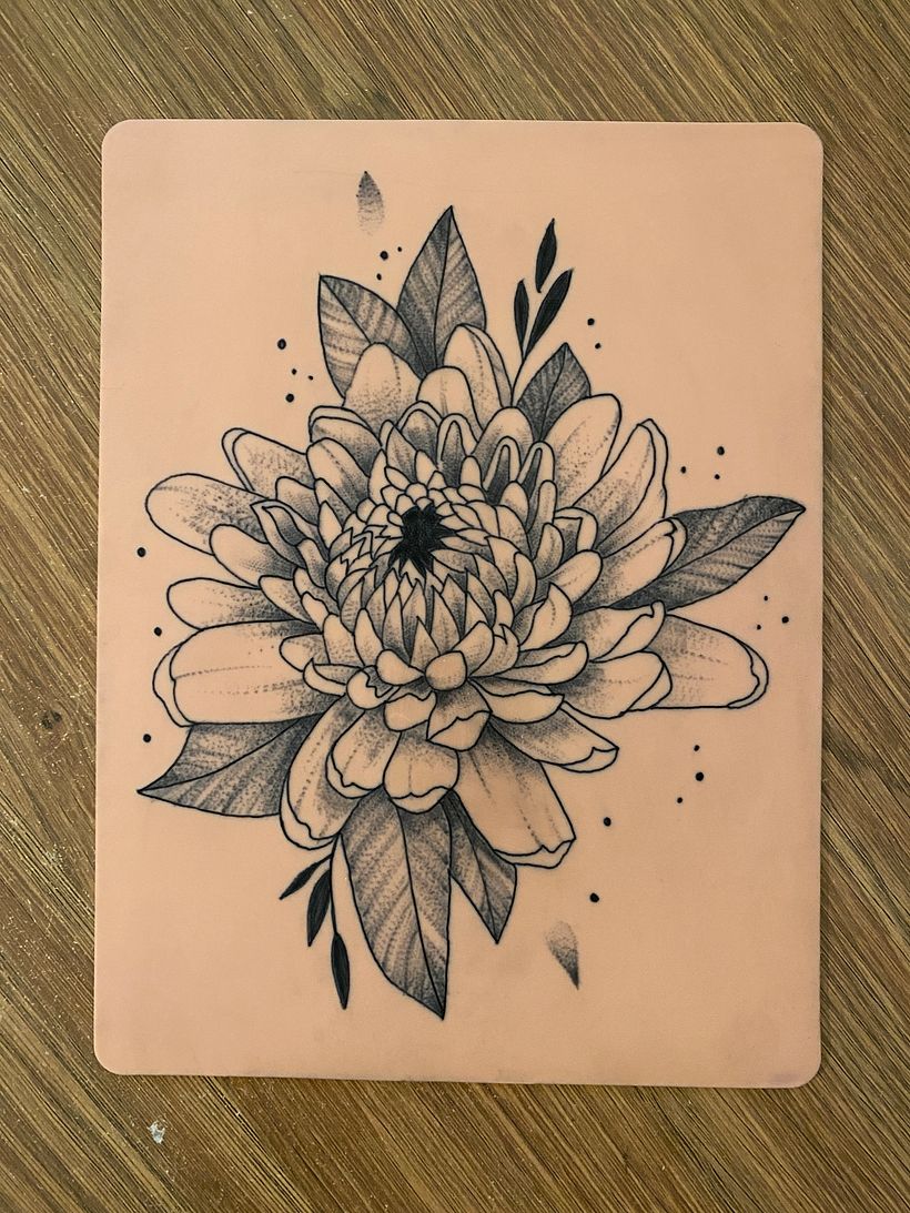 Mon projet du cours : Tatouage botanique en pointillisme | Domestika, image size:820x1093