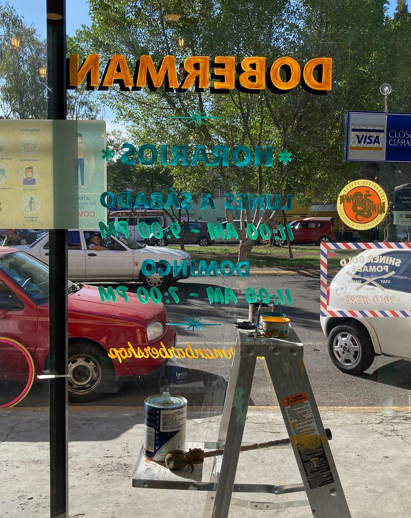 Rótulación Doverman Barber Shop 2