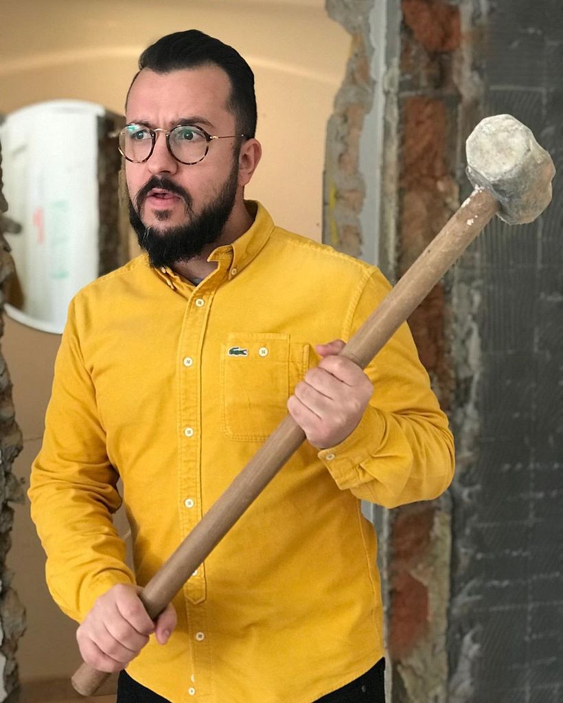 A marca registrada de Paulo Biacchi, designer e maker, é a mão na massa