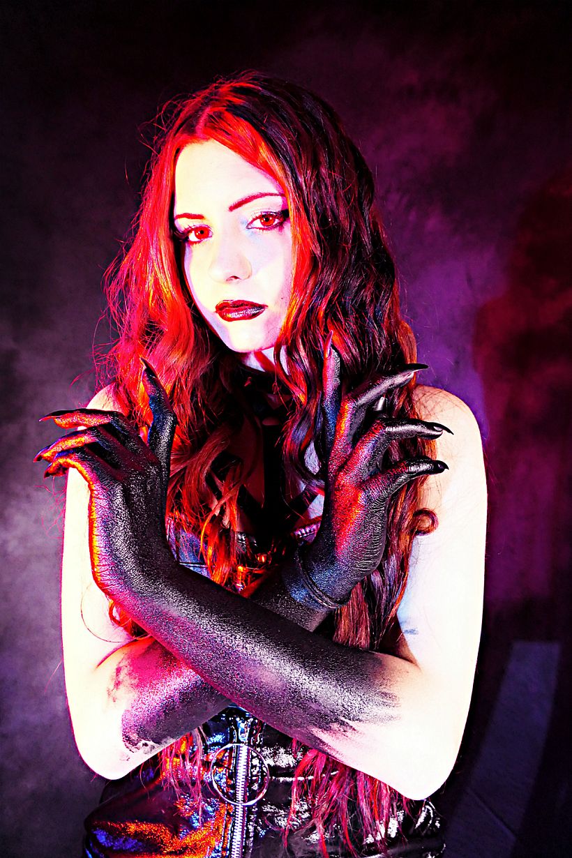 A dark and gothic study 1