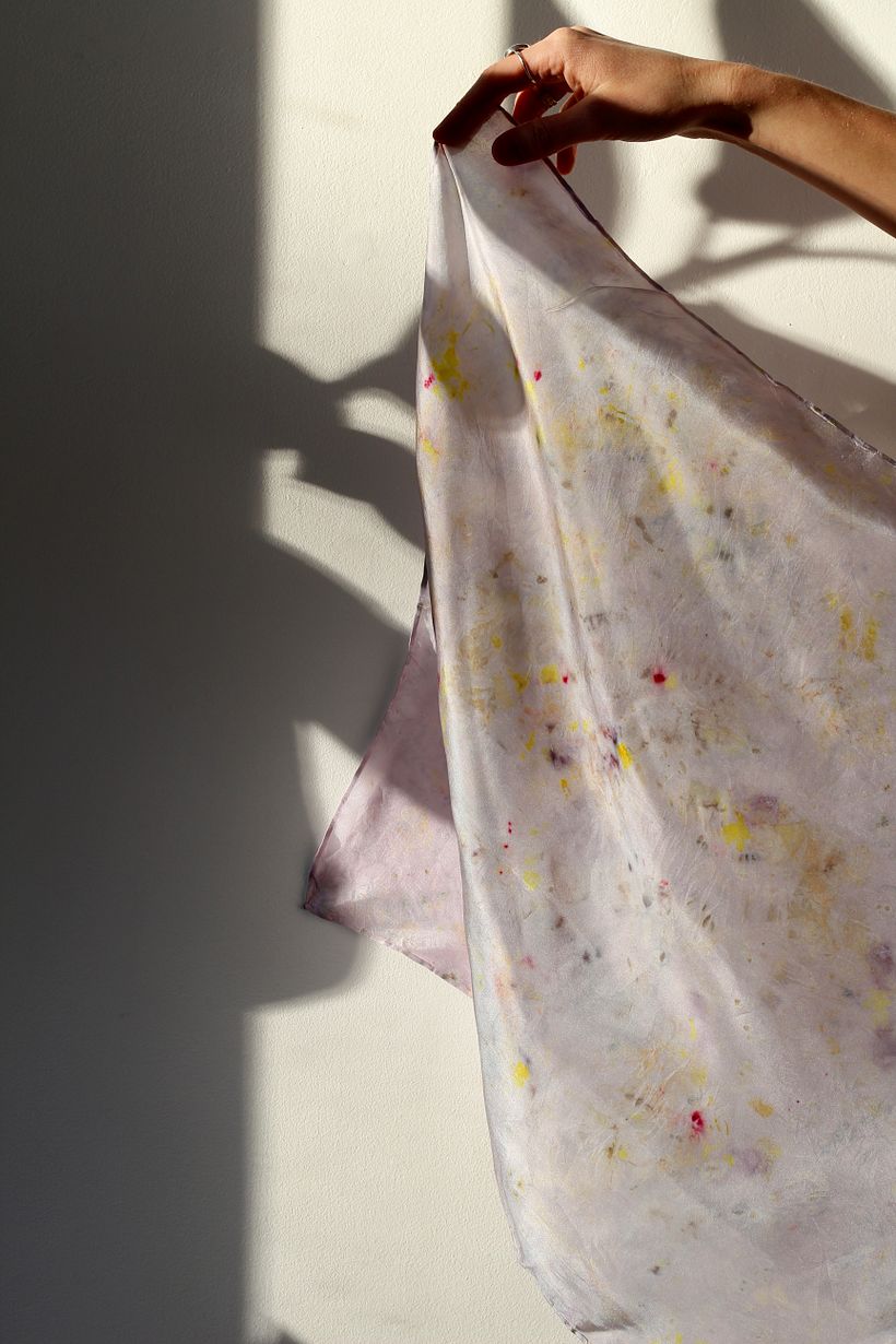 Bundle dyed silk scarves  - Teinture textile