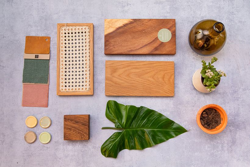 Elegimos según el estilo que queremos crear los materiales, colores y texturas. Creamos un Moodboard