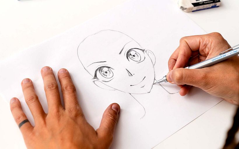 Natalia explores facial proportions, expressions, hairstyles, and more throughout her lessons.