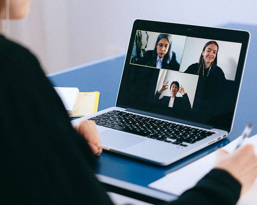 Virtual o presencial, las charlas en público pueden ser muy desafiantes. 