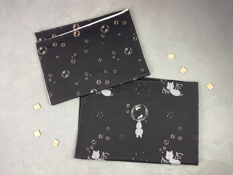 "Graf Klaus von Fledermaus" mit passendem Kombistoff auf Jersey