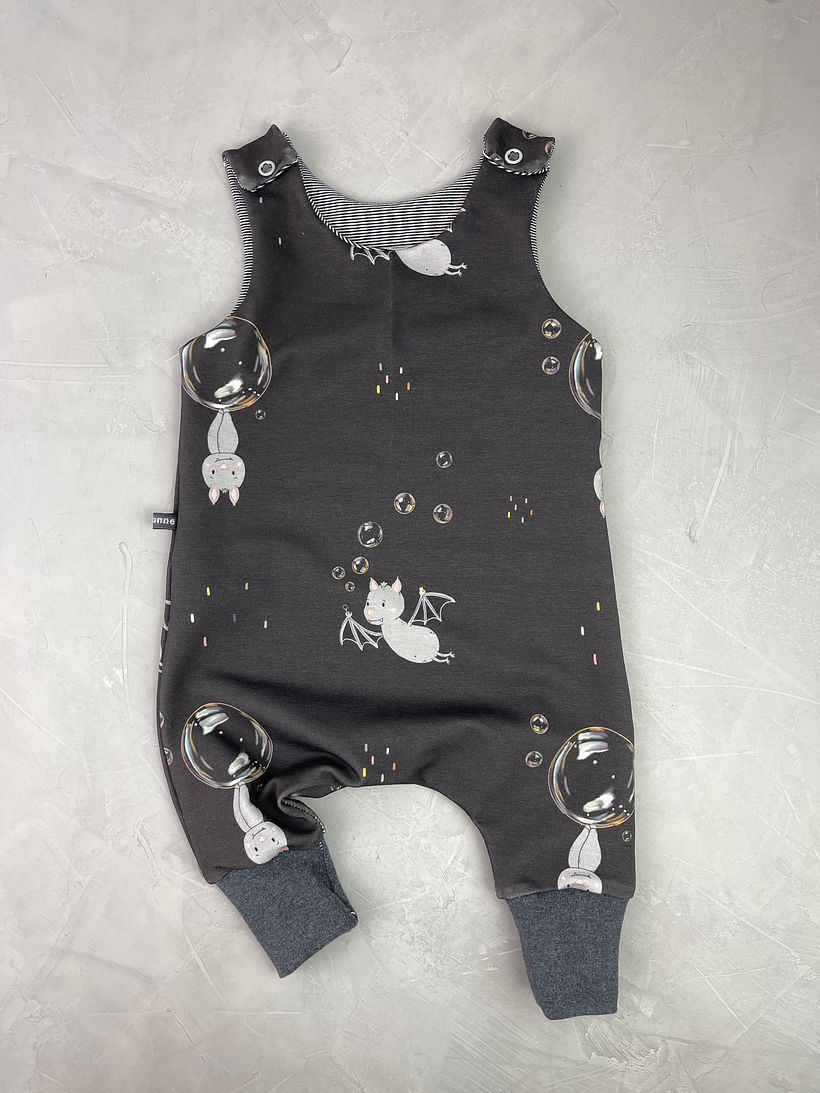 Harem Romper in der Größe 0-3 Monate