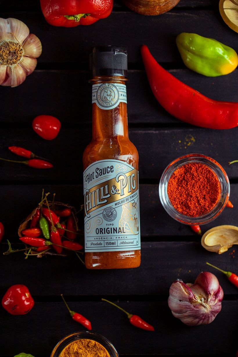 Chilli & Pig Hot sauce - Line Label 2